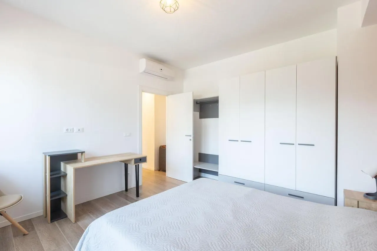 Malibo, Bologna By Short Holidays